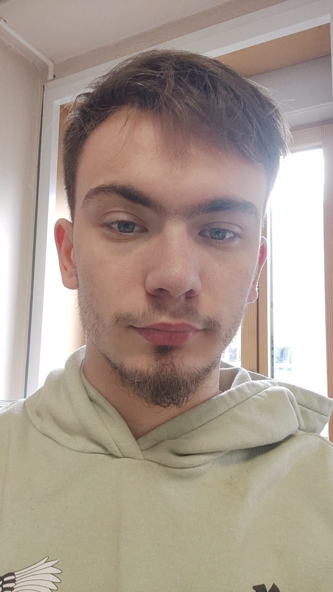 Profil de Many